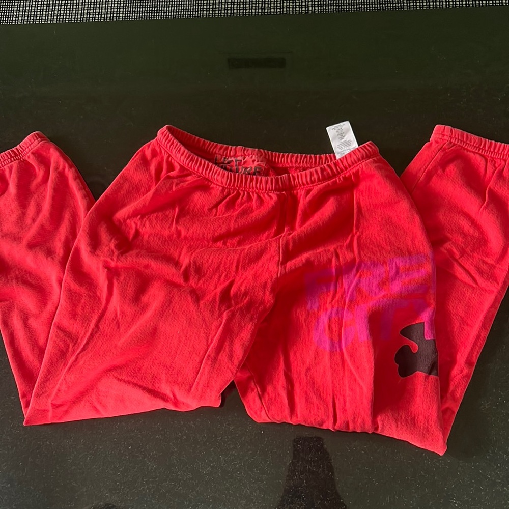 Free city red sweatpants (size XS)